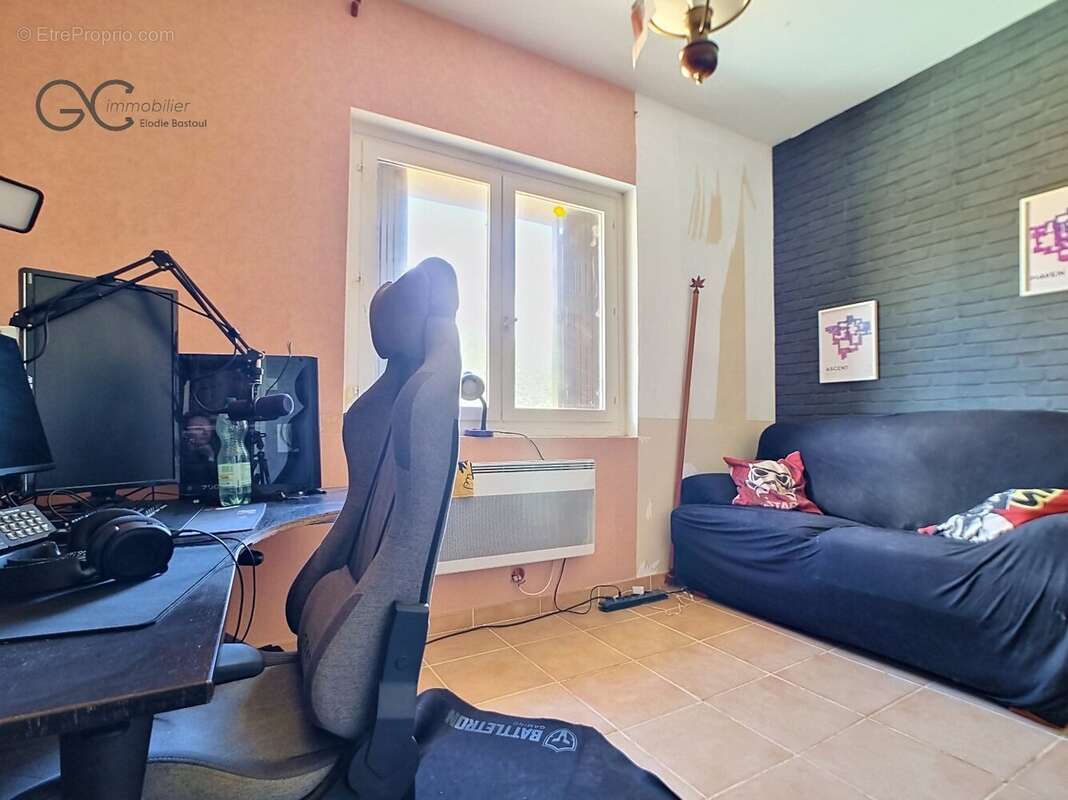 Maison à MONTADY