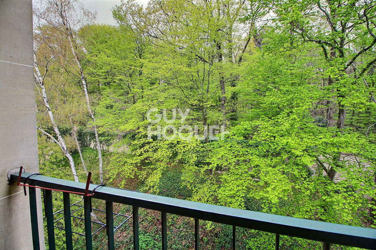 Appartement à VILLE-D'AVRAY