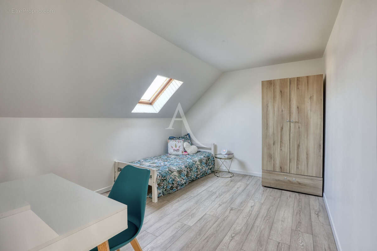 Maison à LES MUREAUX