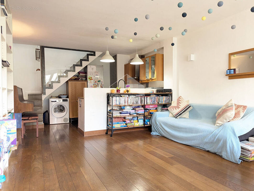 Appartement à FONTENAY-SOUS-BOIS