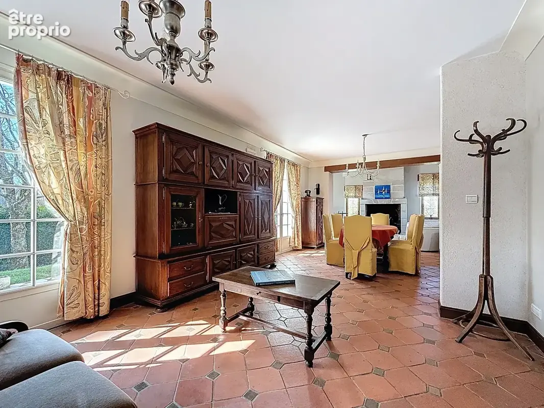 Maison familiale  à vendre 6 pièces JOUE LES TOURS (37) - photo 6