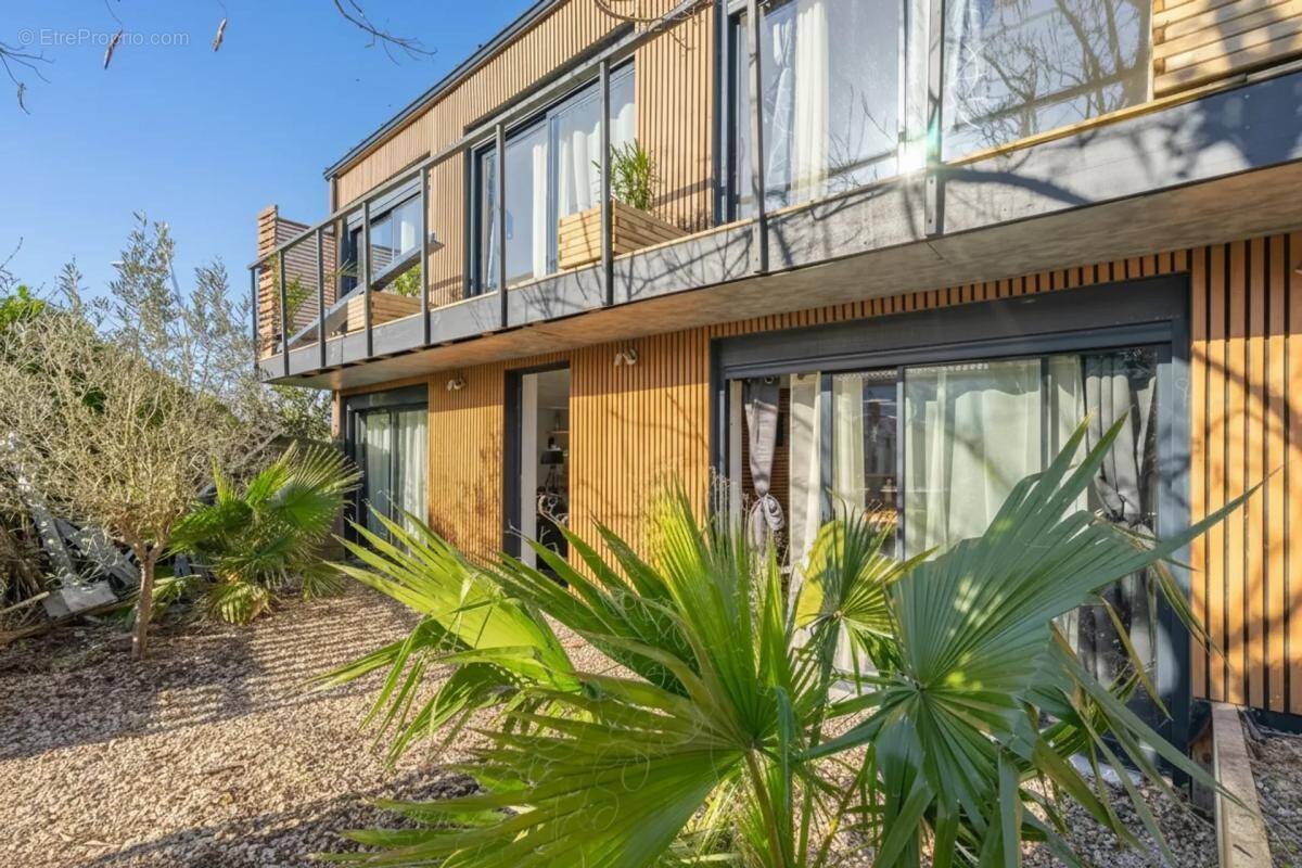 Maison à VAUX-SUR-MER