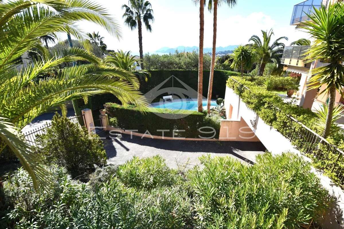 Appartement à LE CANNET