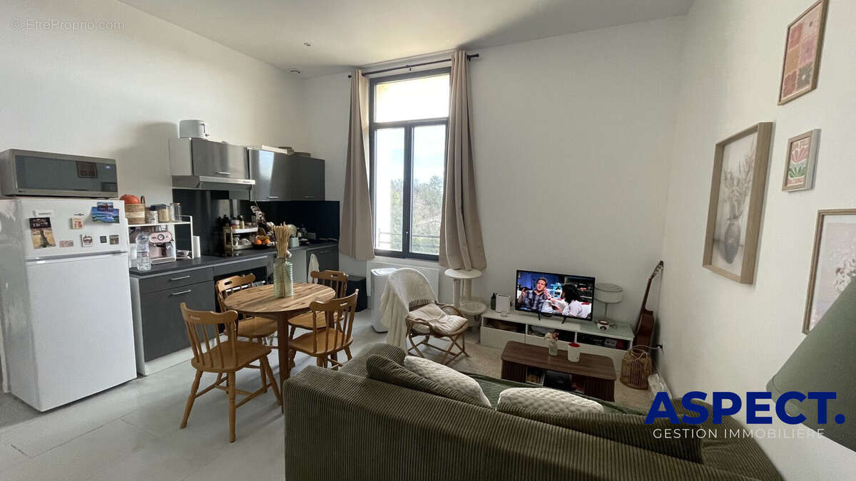 Appartement à LUNEL