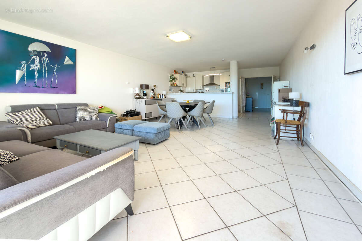 Appartement à LA LONDE-LES-MAURES
