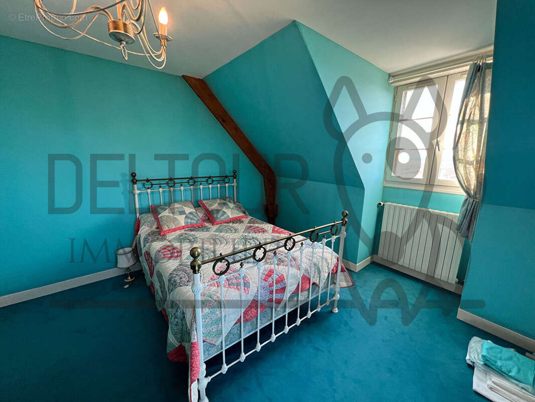 Maison à COULOMMIERS