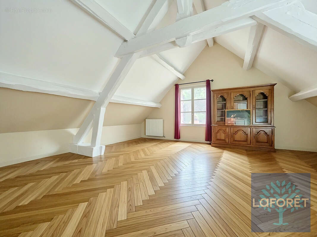 Maison à MORIGNY-CHAMPIGNY