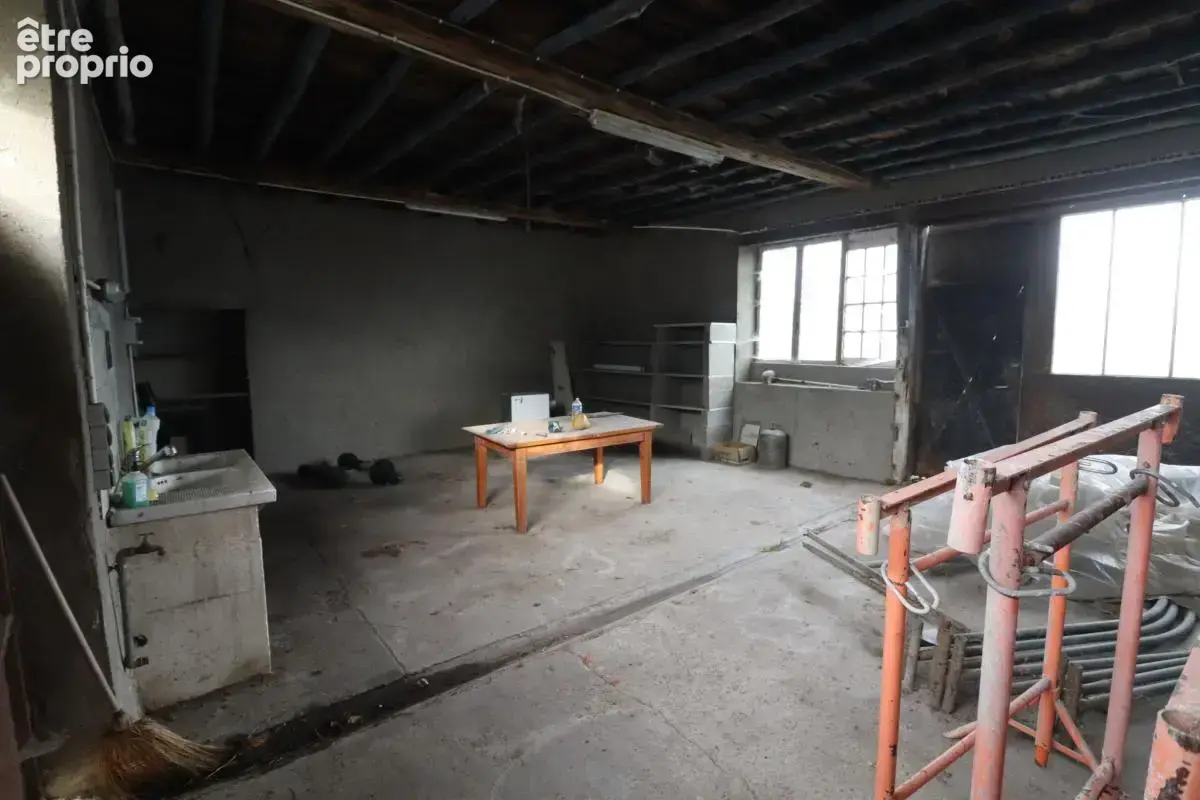 Maison de bourg à  réhabiliter - photo 2