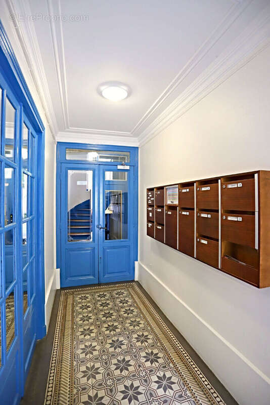 Appartement à PARIS-14E