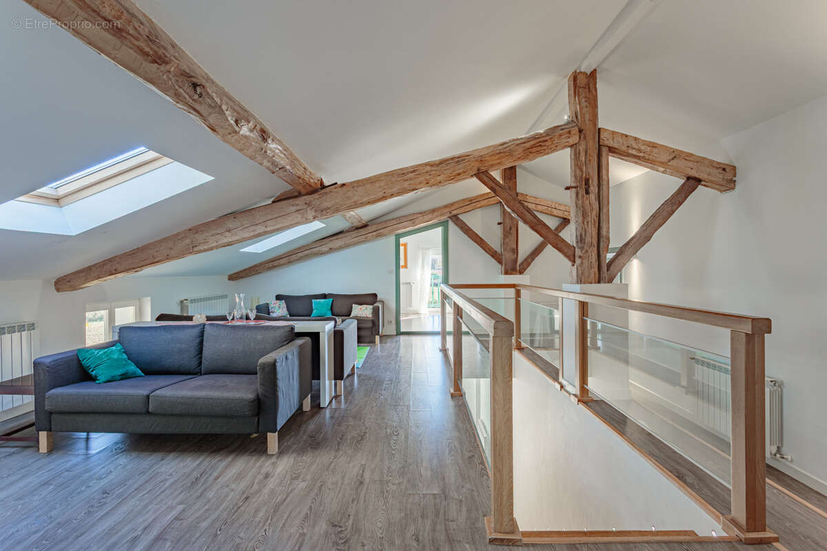 Maison à URT