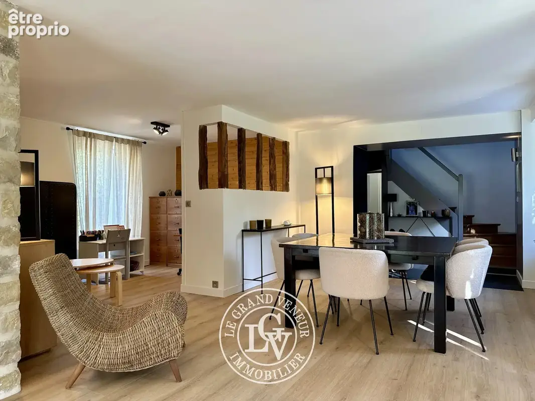 Fontaine-le-port – maison de charme de 176 m² avec dépendance et terrain de 2 005 m² - photo 12