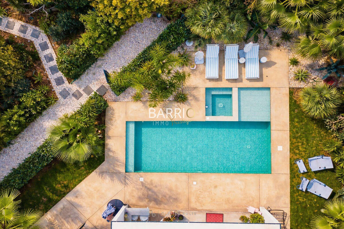 Maison à SAINT-CYPRIEN