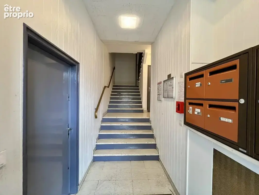 DRANCY - PARIS CAMPAGNE - Bel appartement F4 de 67 m² avec 3 chambres - photo 2