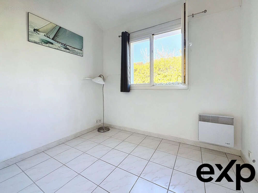 Maison à ROQUEBRUNE-SUR-ARGENS