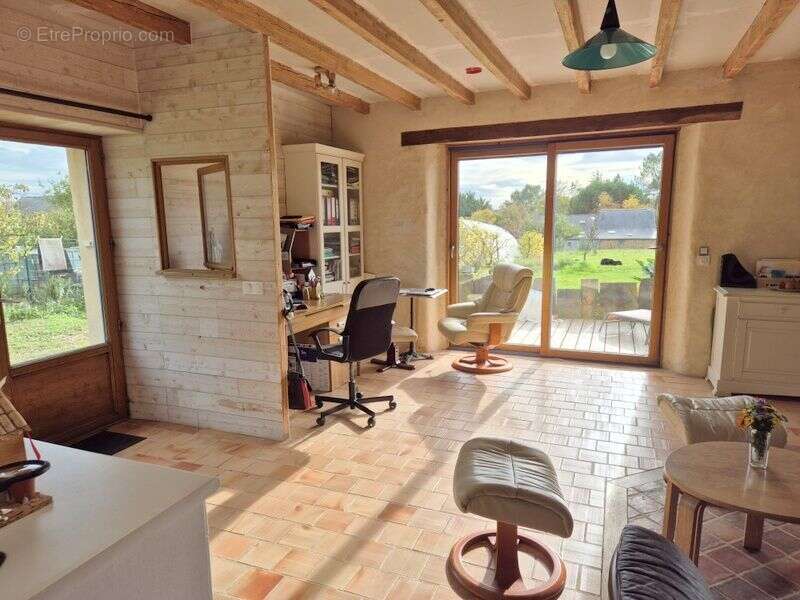 Maison à JOUE-SUR-ERDRE