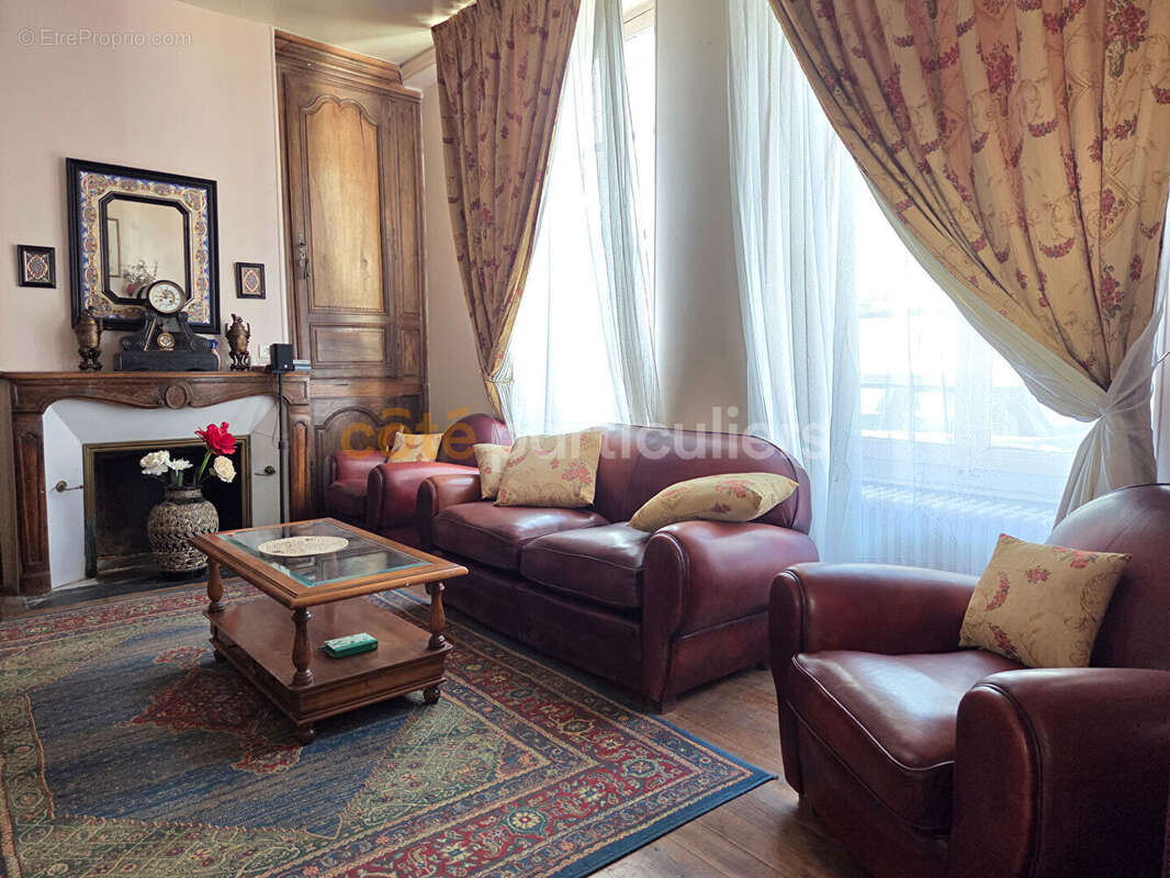 Maison à CHATEAUNEUF-SUR-LOIRE