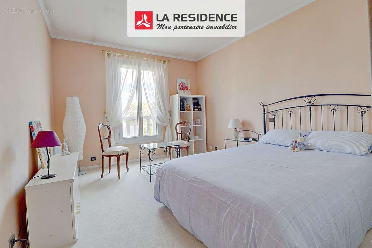 Maison à JOUY-LE-MOUTIER