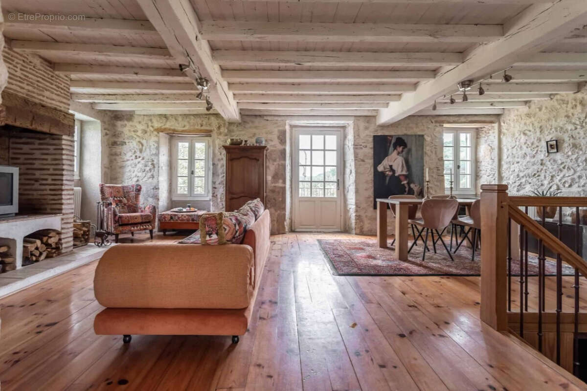 Maison à VILLENEUVE-SUR-LOT