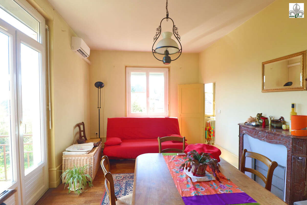 Maison à SEURRE