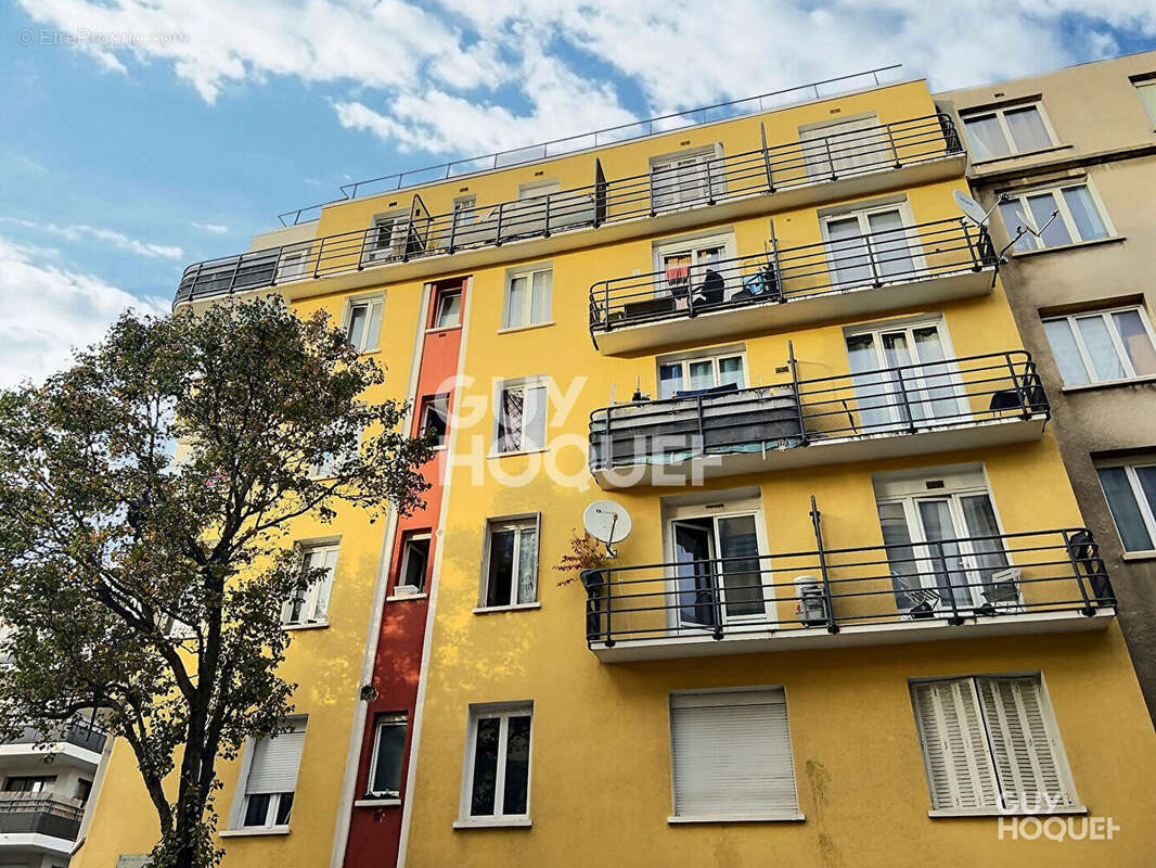 Appartement à AUBERVILLIERS