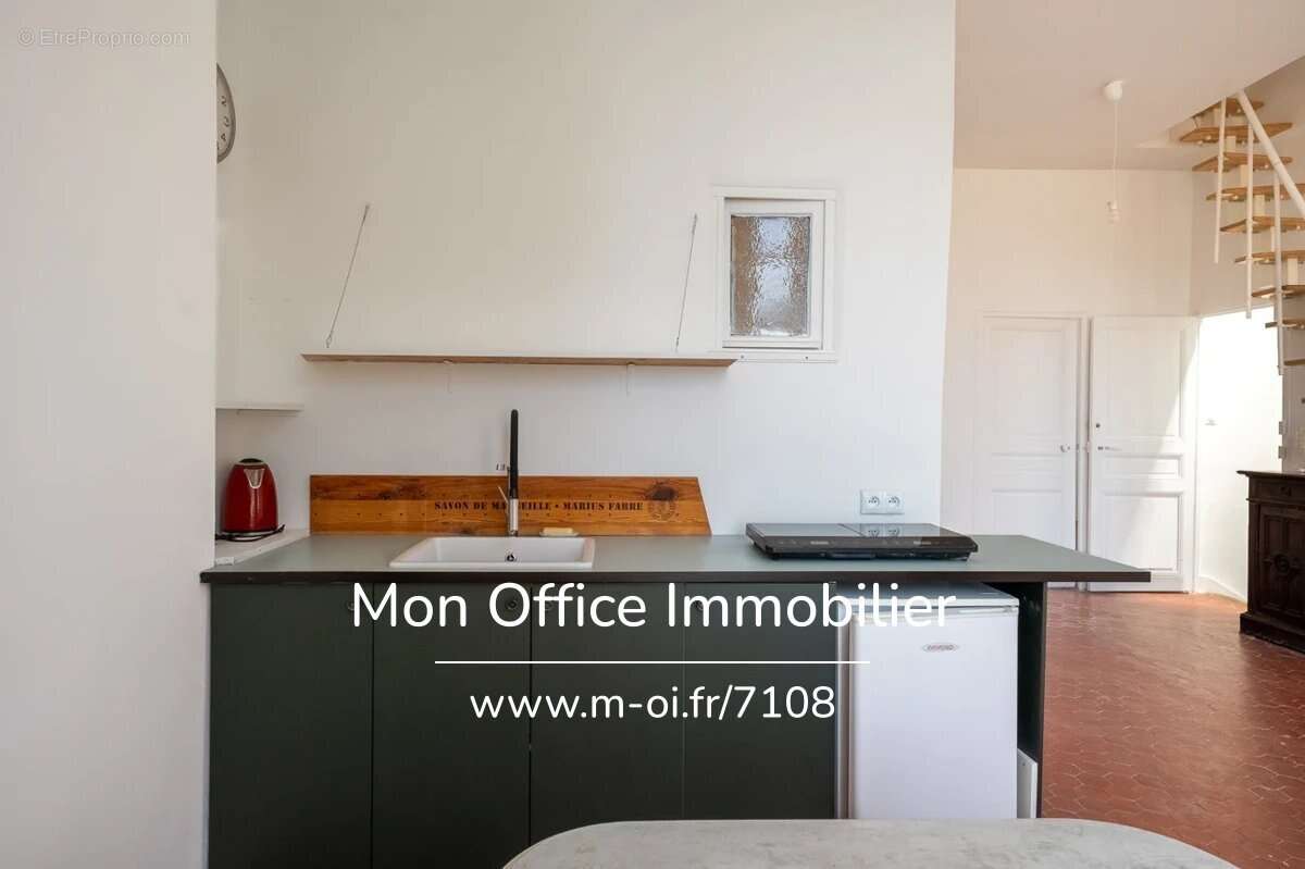 Référence : 7134-SKA - Maison 9 pièce(s) à Salon-de-Provence (13300) - photo 16