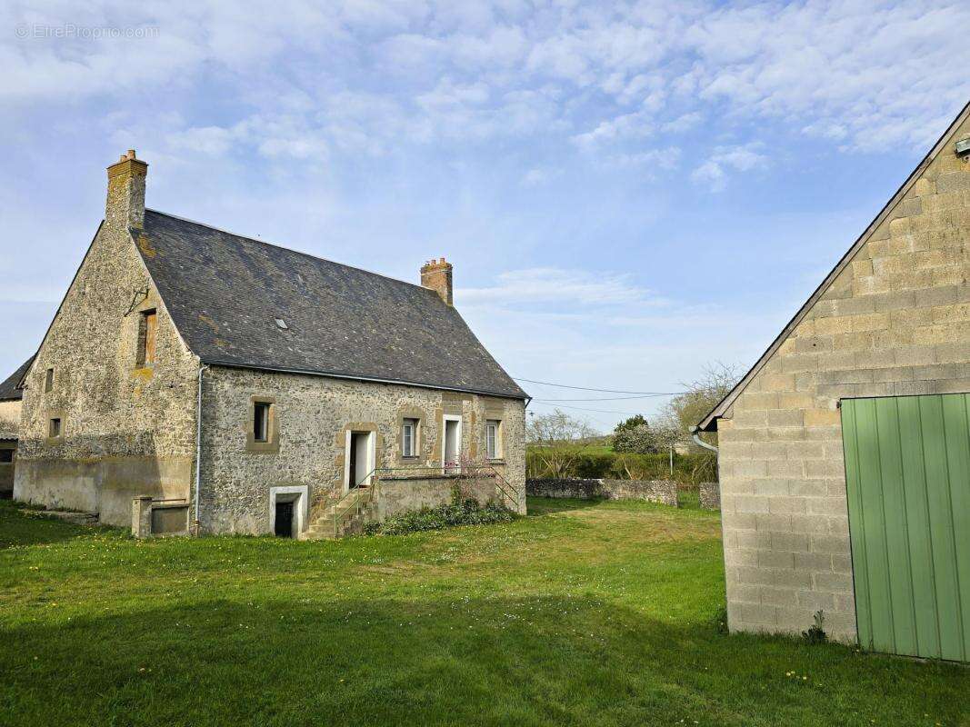 Maison à EVRON