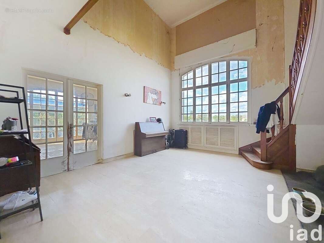 Maison 256 m² à Avrainville  - photo 4