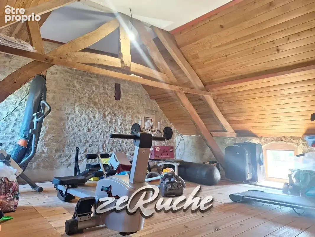 Ensemble immobilier de caractère – 290 m² habitables – 2 habitations + grange – terrain de 1 321 m² - photo 10