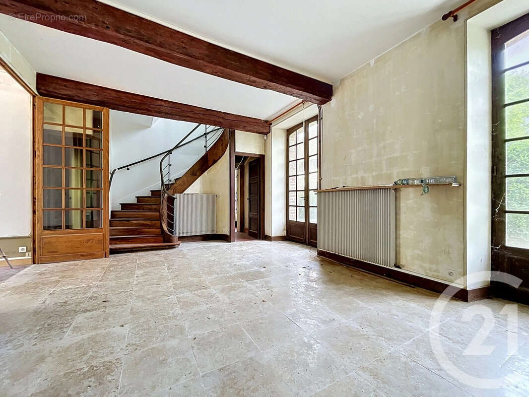 Maison 199 m² à Cresantignes  - photo 5