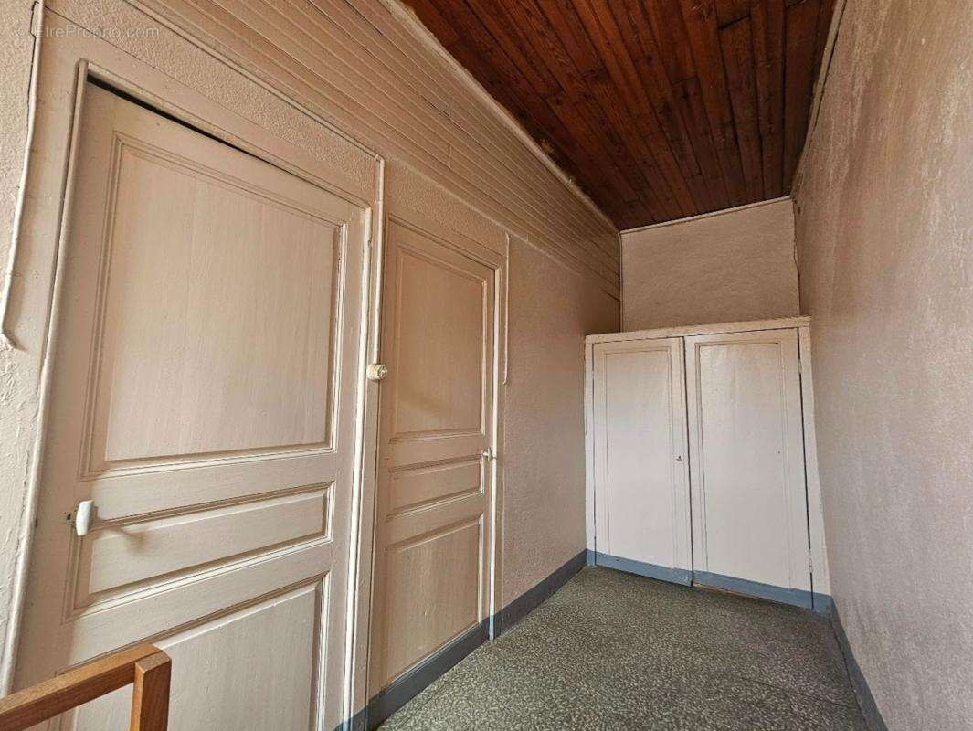 Maison de village - Extérieur - Beau potentiel - photo 11