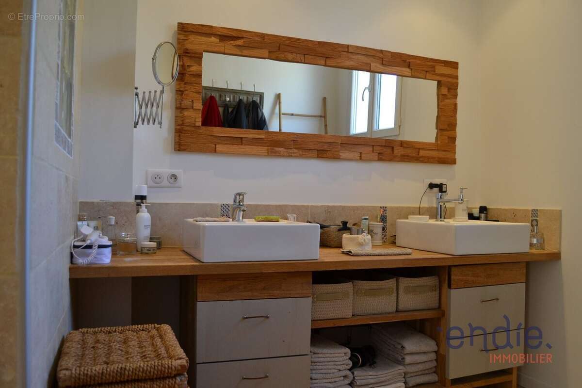 Maison à LA GARDE-FREINET