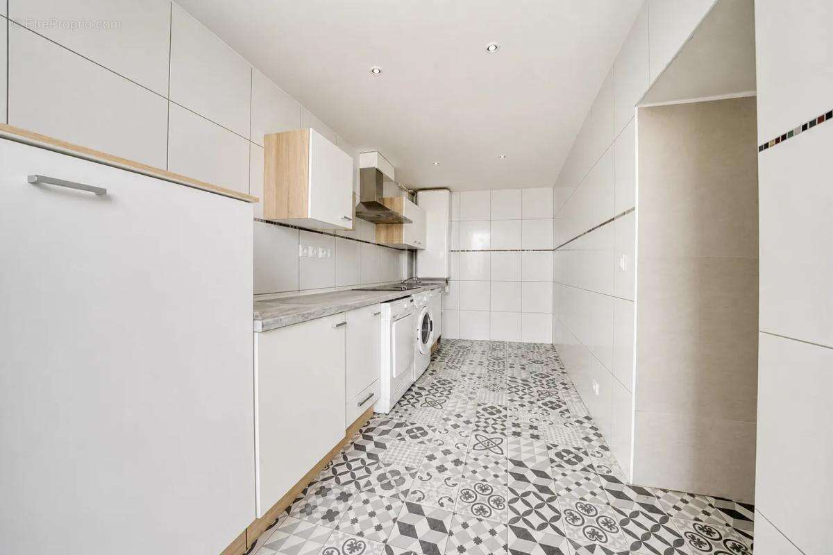 Ensemble de 4 maisons charentaises proche océan - photo 16