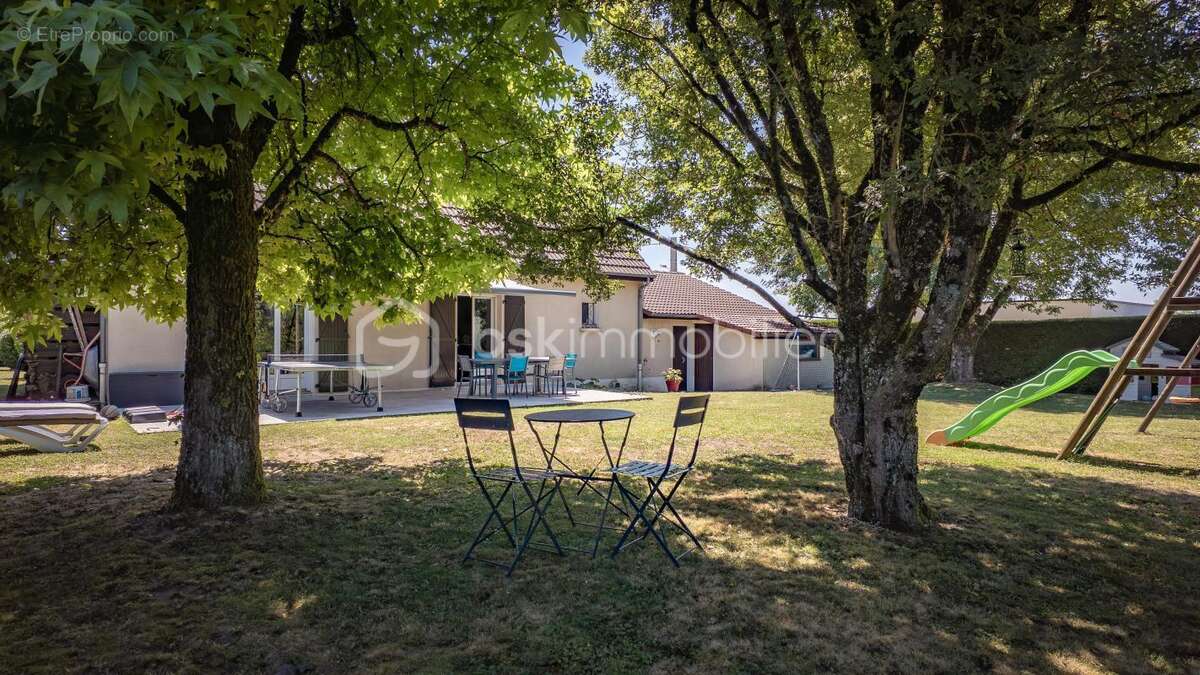 Maison à VARENNES-VAUZELLES