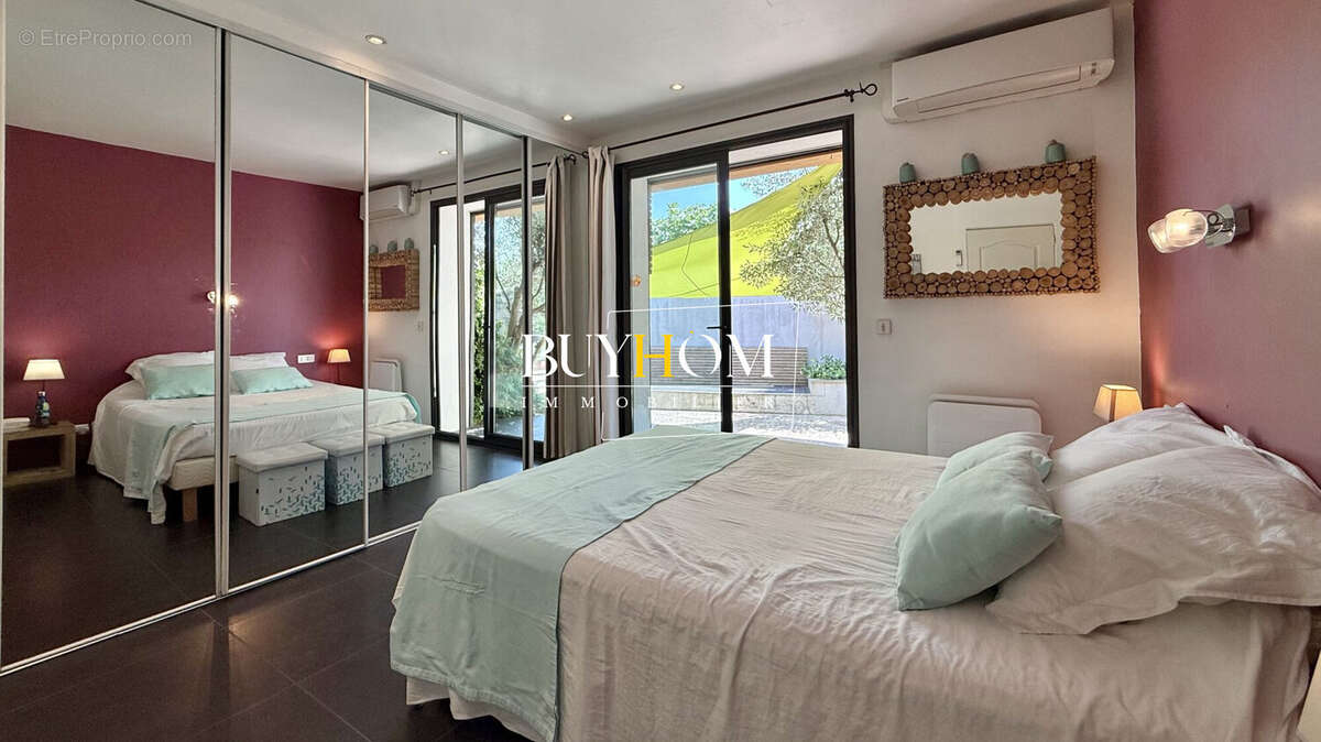 Maison à L'ISLE-SUR-LA-SORGUE