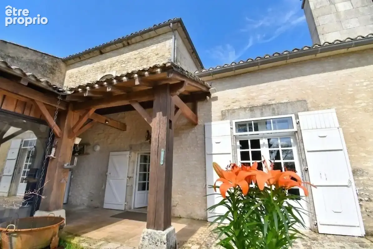 Maison à vendre 5 pièces proche de JARNAC (16) Propriété d'env 162 m2 ave 3 ch et 1 bureau - photo 6