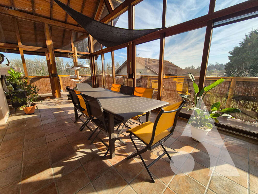 Maison à LE DESCHAUX