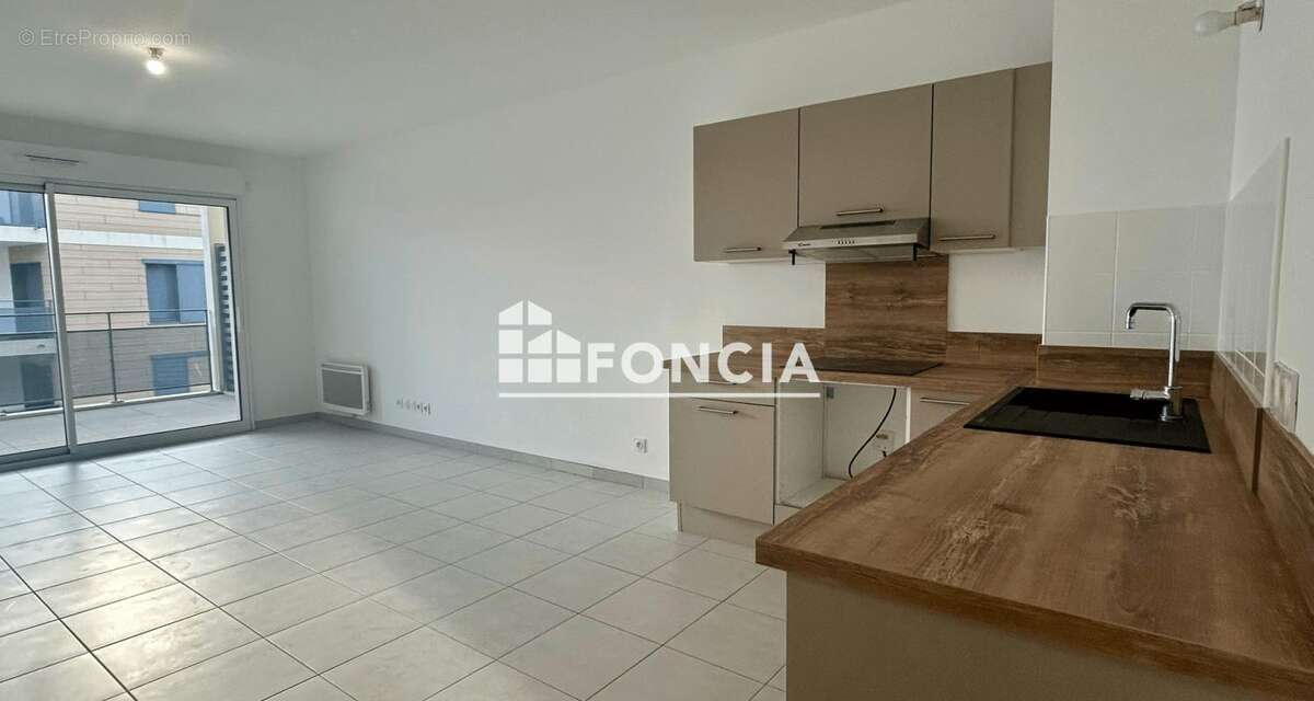 Appartement à VILLENEUVE-LOUBET