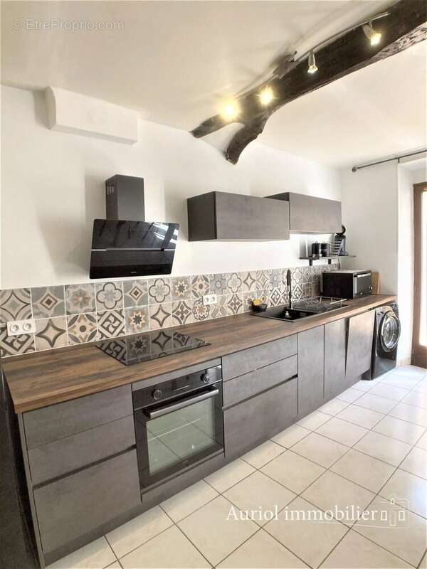 Appartement à AURIOL