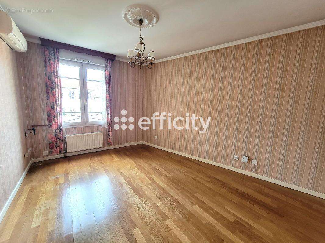 Appartement à LYON-4E