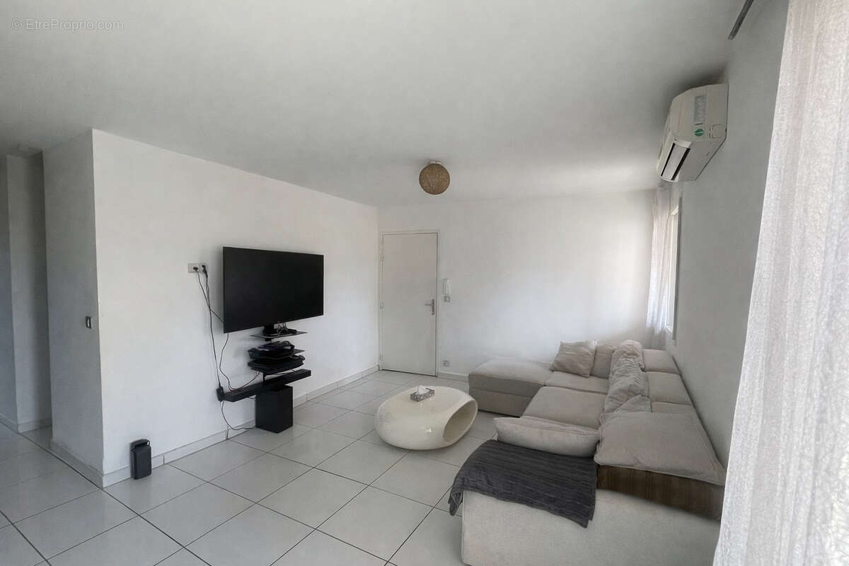 Appartement à MARSEILLE-15E