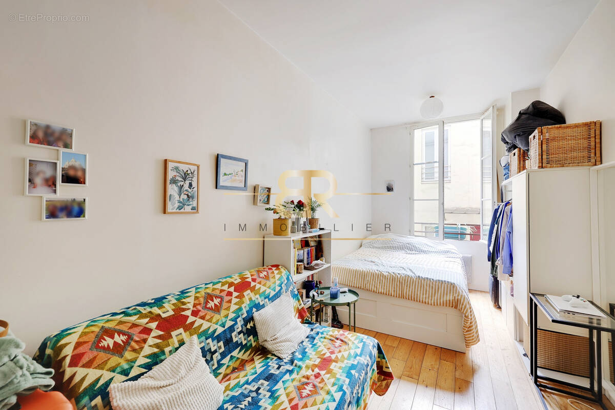 Appartement à PARIS-2E