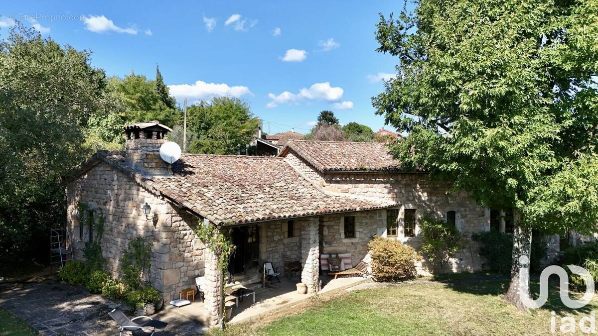 Photo 1 - Maison à SAINT-ETIENNE-DE-FONTBELLON