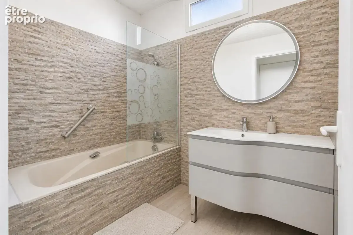 Maison de 3 pièces de 85 m² à Marseille - photo 10