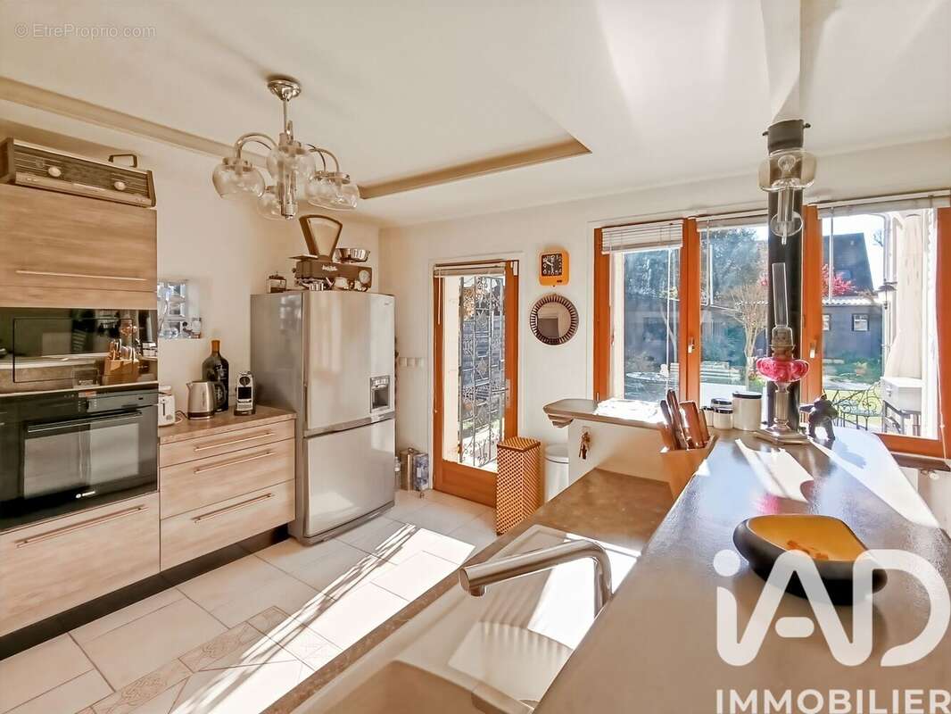 Maison 158 m² à Champigny-Sur-Marne  - photo 7