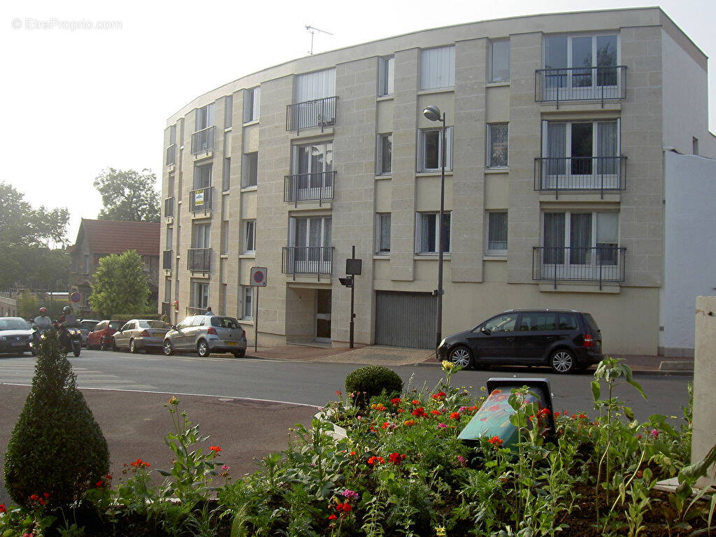 Appartement à ISSY-LES-MOULINEAUX