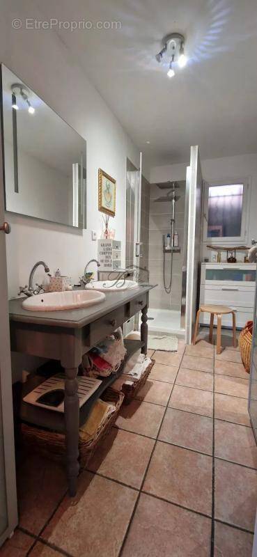 Maison à LA MOTTE-D&#039;AIGUES