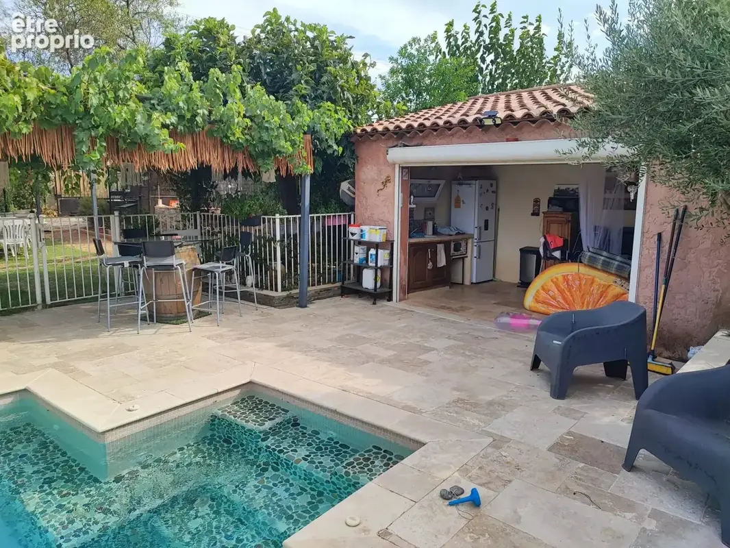 Villa plain-pied avec piscine à Gonfaron - photo 4