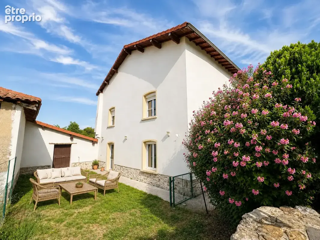 Oytier-Saint-Oblas : maison 116m2 - 3 chambres - avec jardin - photo 13