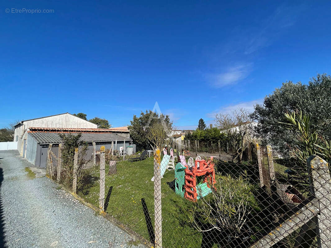 Maison à BREUIL-MAGNE