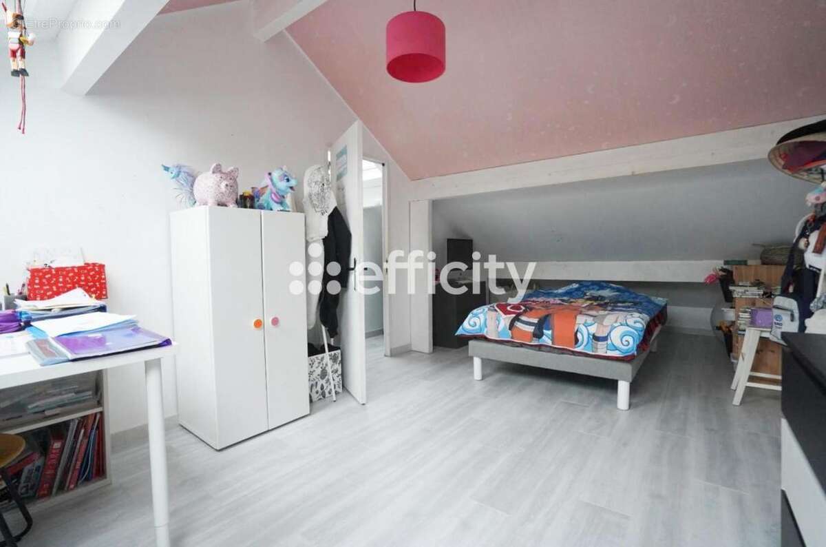 Maison à L&#039;HAY-LES-ROSES